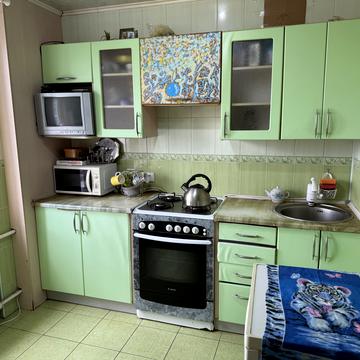 Роганська вул., 100б