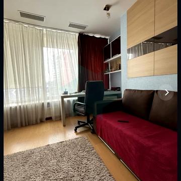 Королеви Єлизавети ІІ вул. (Глинки), 2