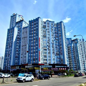 Дніпровська набережна вул., 26-Д