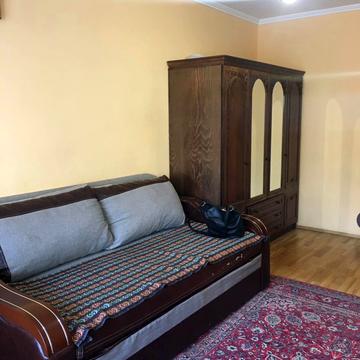 Євгена Патона вул., 2