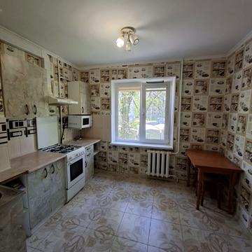 Академіка Заболотного вул., 42