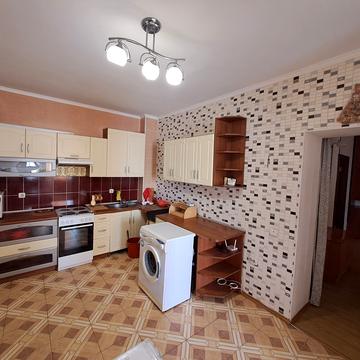 Парусна вул. (Героїв Сталінграду), 17