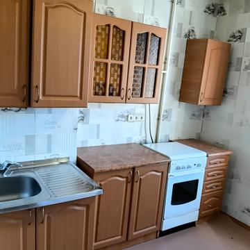 Ярослава Баїса вул. (Володимира Висоцького), 11
