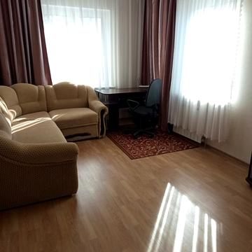 Єлизавети Чавдар вул., 22
