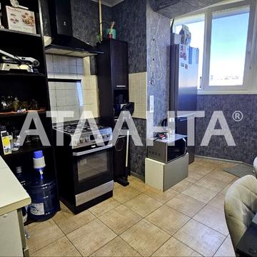 Академіка Корольова вул., 74а