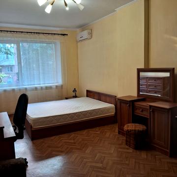 Дюківська вул., 8