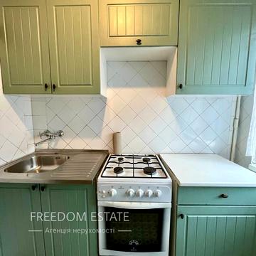 Нескорених вул., 60б
