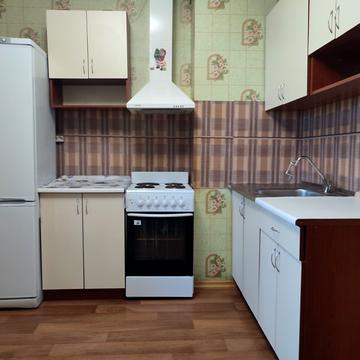 Григорія Ващенка вул., 1