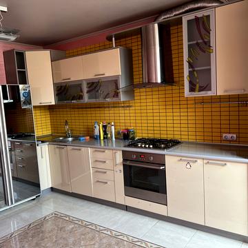 Степана Бандери просп., 53