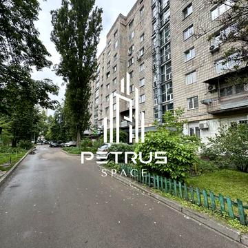 Русанівська набережна вул., 4