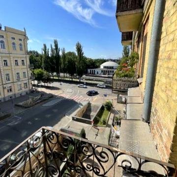 Пирогова вул., 4/26