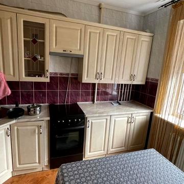 Леся Курбаса вул., 6
