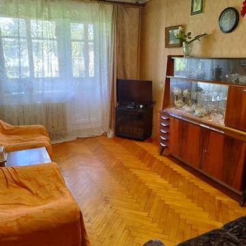 Місячний пров., 3