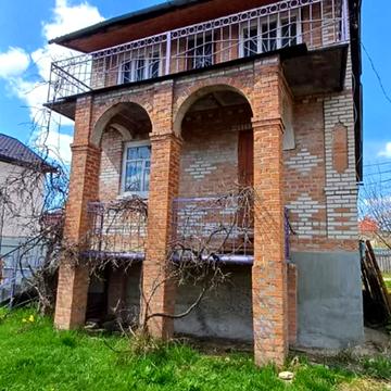 Сергія Параджанова вул., 28