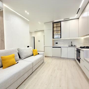 Мартинова просп., (вул. Молодіжна, 8)