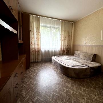 Анни Ахматової вул., 15