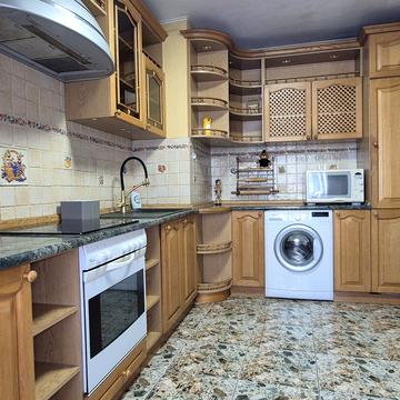 Академіка Корольова просп., 2-А