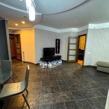 Юлії Здановської вул. (Ломоносова), 73-Е