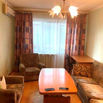 Алматинська вул. (Алма-Атинська), 52