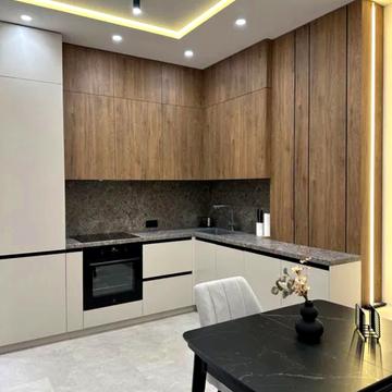 Кучеревського бульв., 1