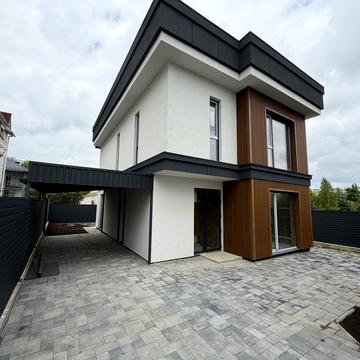 Микільська вул. (Димитрова), 9