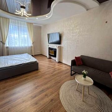 Героя України Дмитра Крамара вул., 14