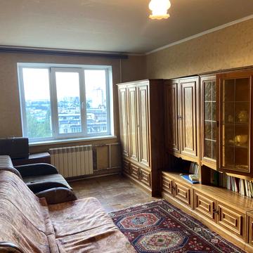 Зодчих вул., 32