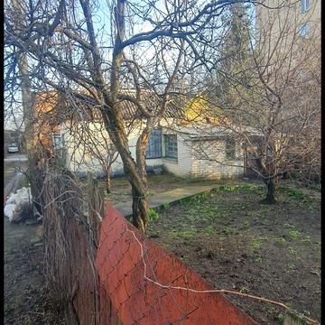 Лабораторна вул., 44