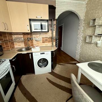 Тракторобудівників просп., 63