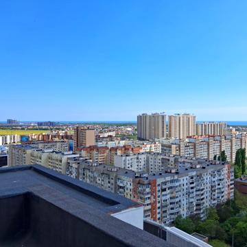 Владислава Бувалкіна вул., (Будинок 1)