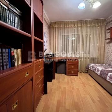 Русанівський бульв., 12