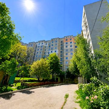 Зенітного Полку вул., 84