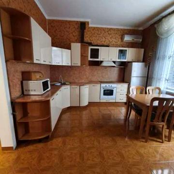 Мала Арнаутська вул., 105/1
