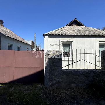 Артема Костирі вул., 30а