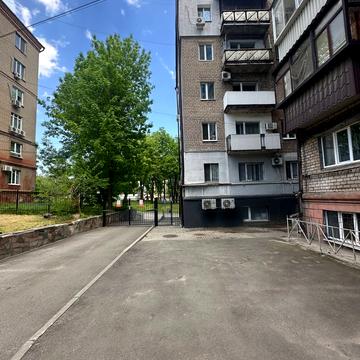 Дмитра Яворницького просп. (Карла Маркса), 7