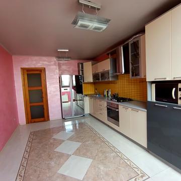 Степана Бандери просп., 53