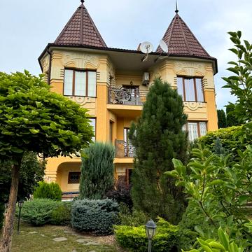 Черешнева, 5