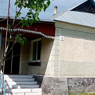 Гагаріна, 1