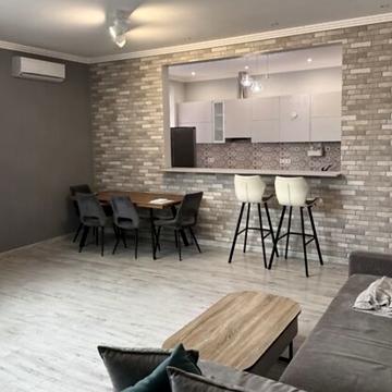 Преображенська вул. (Івана Клименка), 8-Б