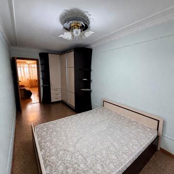 Героїв України вул. (Теплична), 37