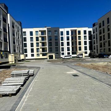 Героїв Крут вул., (Будинок 3)
