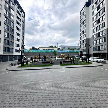 Озерна вул., (Будинок 1)