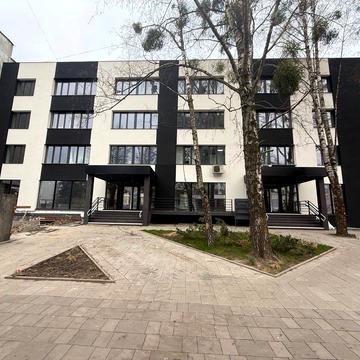 Кавказька вул., 5