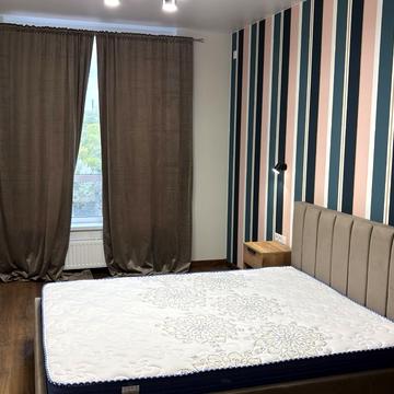 Кадетський Гай вул., 10