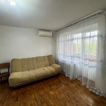 Івана Миколайчука вул., 38а