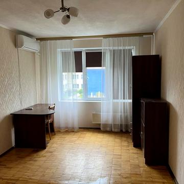 Володимира Івасюка просп. (Героїв Сталінграду), 49