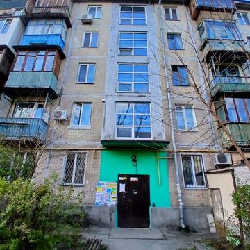 Вінстона Черчилля вул. (Червоноткацька), 22