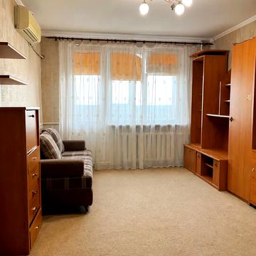 Братів Горобців вул. (Дмитра Кедріна), 51
