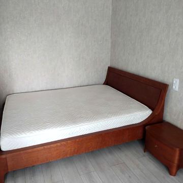 Братиславська вул., 15