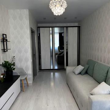 Миру вул., 53